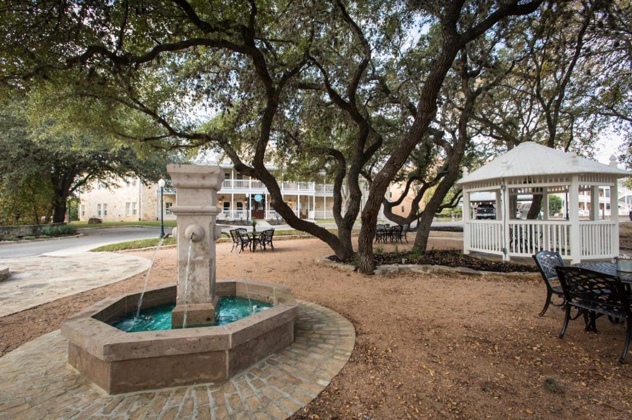 Gruene River Hotel & Retreat New Braunfels Exterior photo