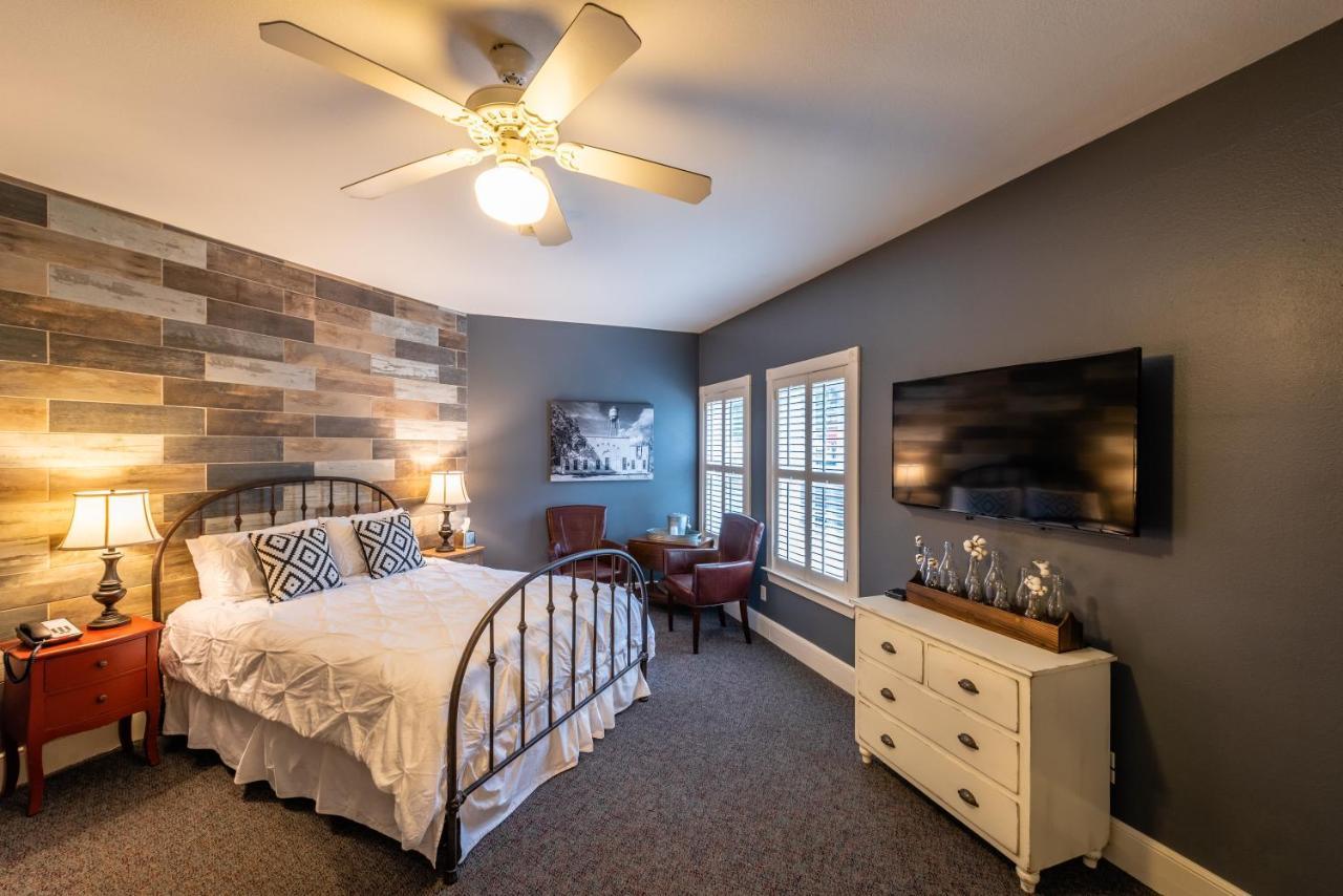 Gruene River Hotel & Retreat New Braunfels Exterior photo